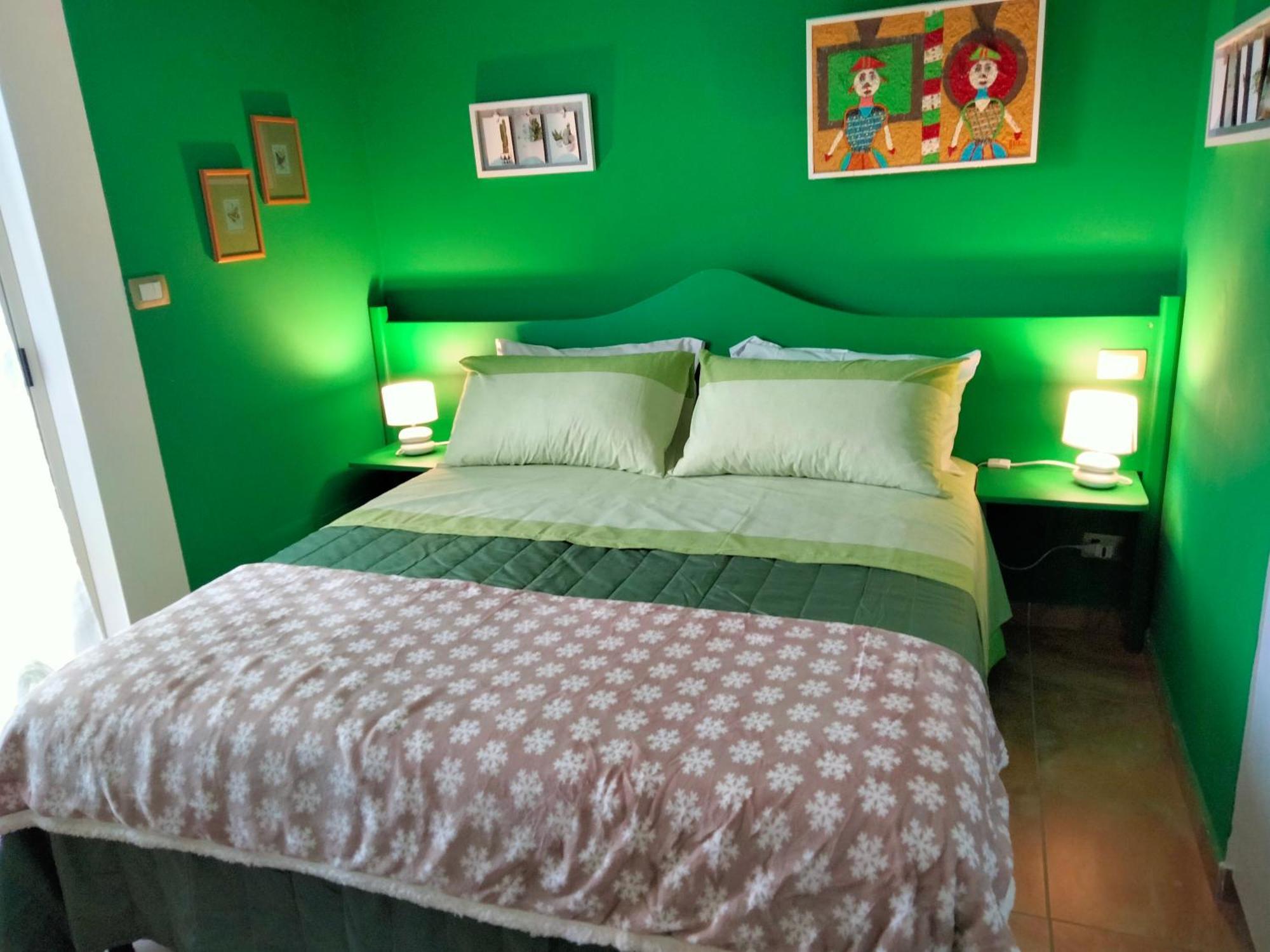 Al Quindici Scilla Bed & Breakfast Стая снимка